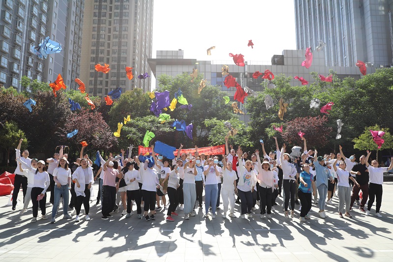 生態(tài)水泥：靠譜！金牌管家將暖心服務(wù)送到職工心坎里